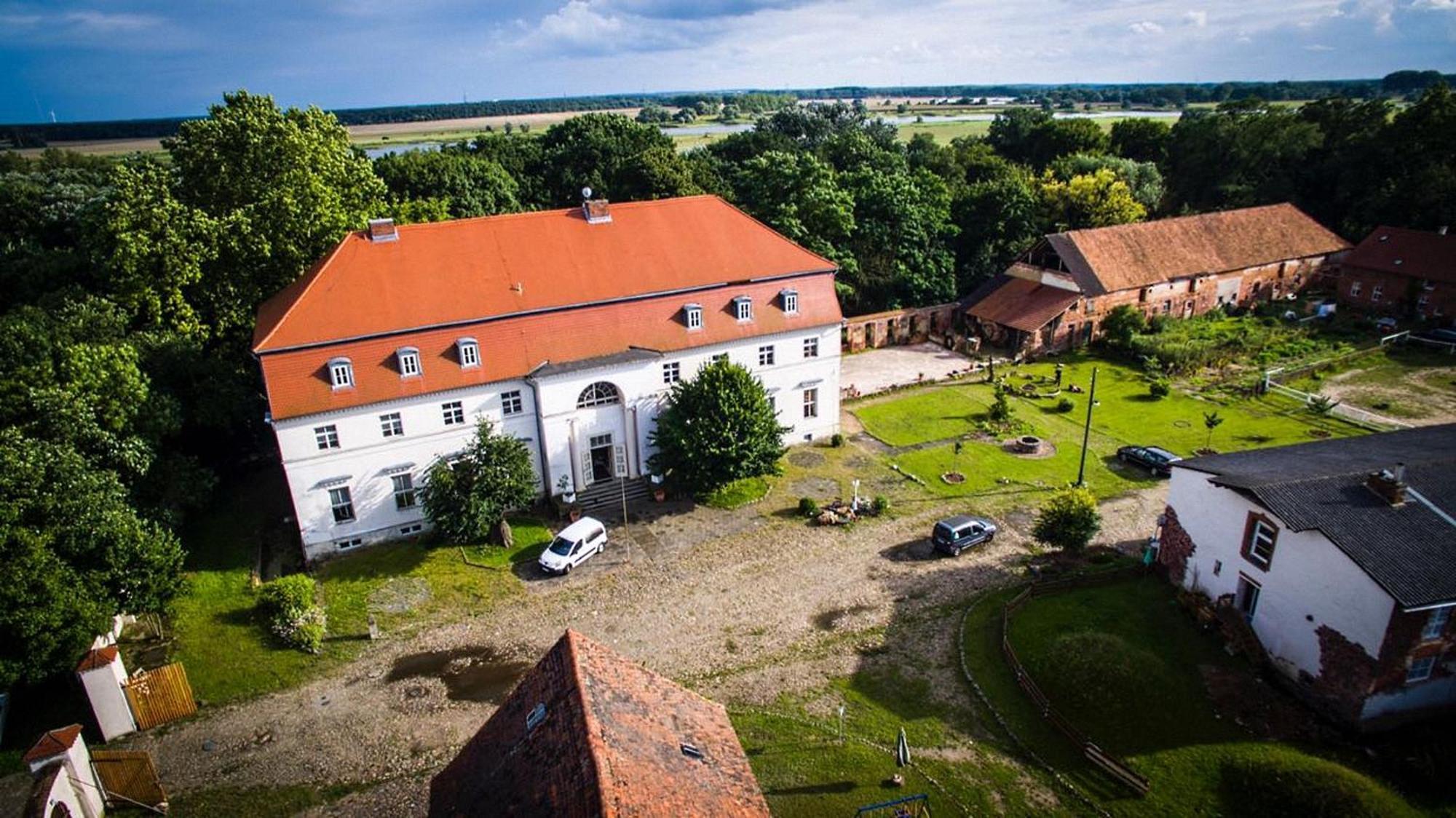 Gutshof Elbschloss Kehnert - Pension&Ferienwohnungen Exterior foto