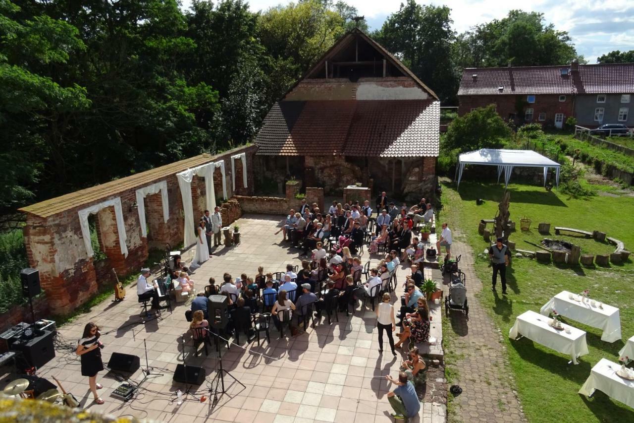 Gutshof Elbschloss Kehnert - Pension&Ferienwohnungen Exterior foto